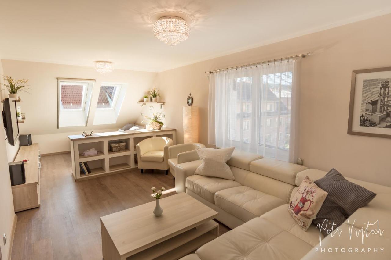 Apartman Na Lipne 弗林布尔克 外观 照片